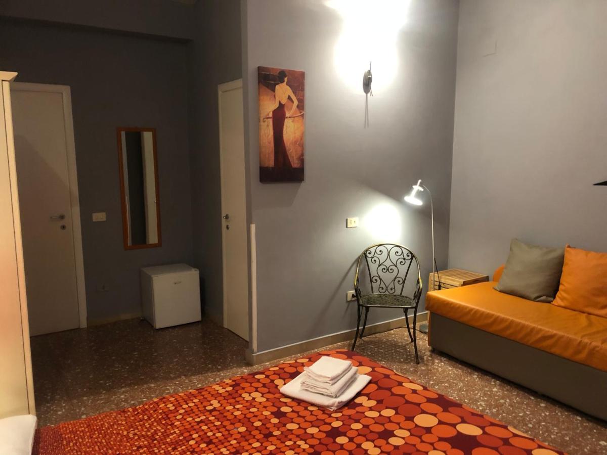 La Donna Garbata Panzió Róma Kültér fotó
