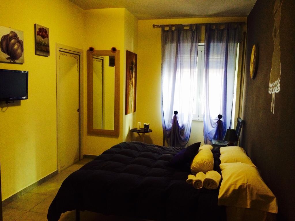 La Donna Garbata Panzió Róma Szoba fotó